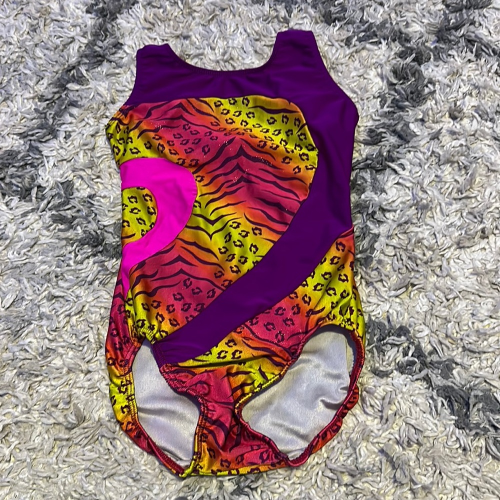 gymnastics leo